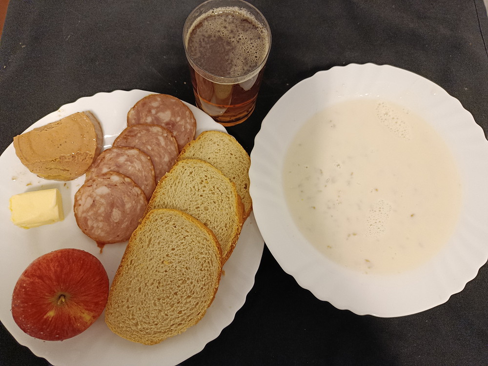 2025-08-20-sniadanie