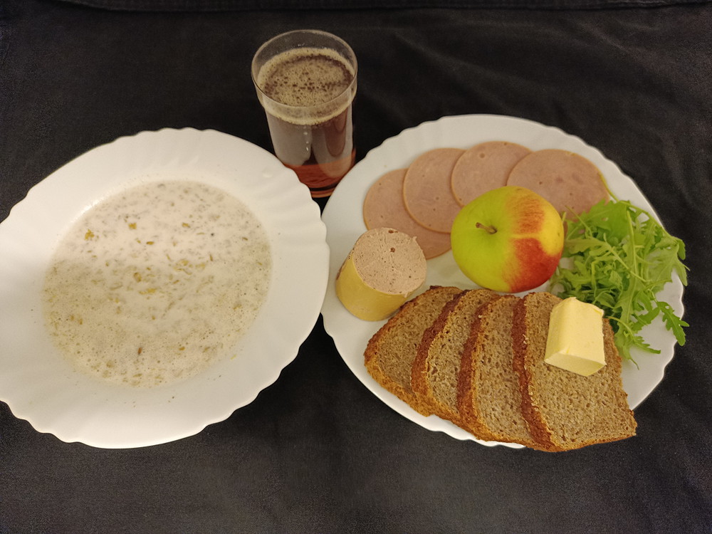 2025-10-15-sniadanie