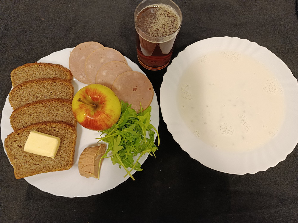 2025-10-23-sniadanie